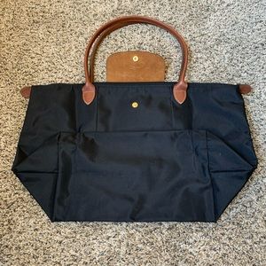 Large black Longchamp *SELLING AS IS*